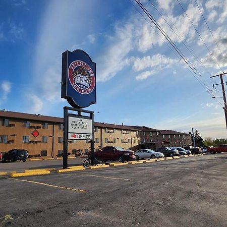 Grizzly Inn Грейт-Фолс Экстерьер фото